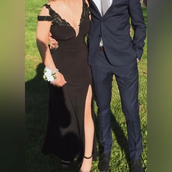 Prom Dress - Picture 1 of 3